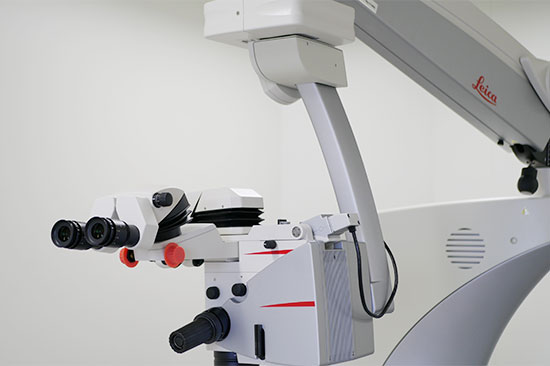 眼科手術用顕微鏡